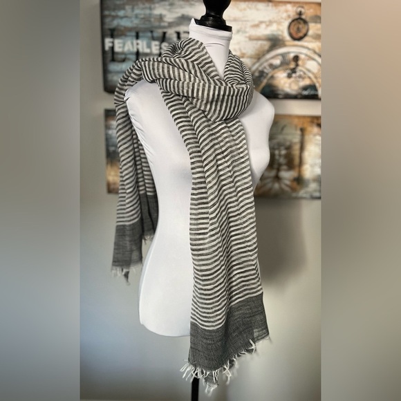 Accessories - Stripped Scarf Grey and White Large Light Weight
